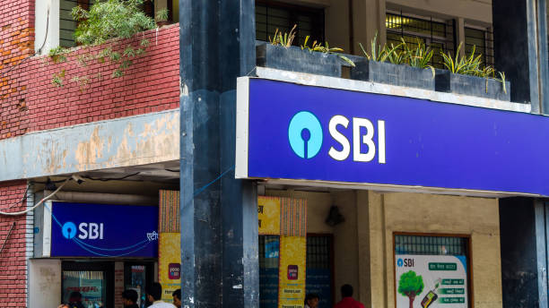 🏦 SBI Clerk Accused of ₹4–6 Crore Fraud at Sadiq Branch, Faridkot